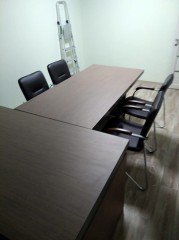 Офисный стол в переговорную
